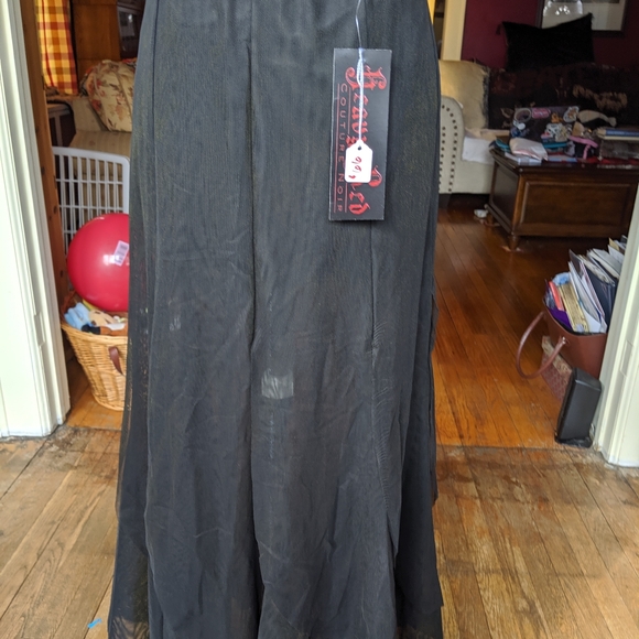 Heavy red devious netting skirt large - Picture 4 of 7